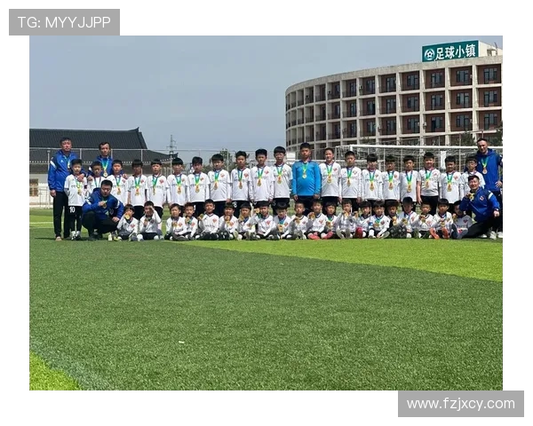 探索足球俱乐部的文化魅力与发展之路：从青训到顶级联赛的成功之道